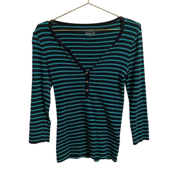 J. Crew Perfect Fit Striped V Neck Cotton Tee Size Small - Picture 1 of 6